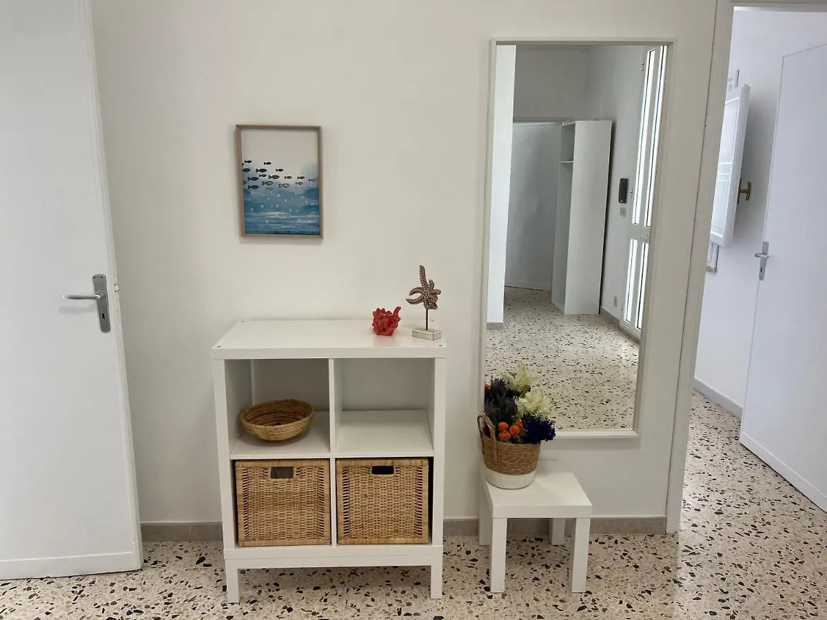 Apartment Appartamento Mare In Villa Giulia Sul Mare Marausa