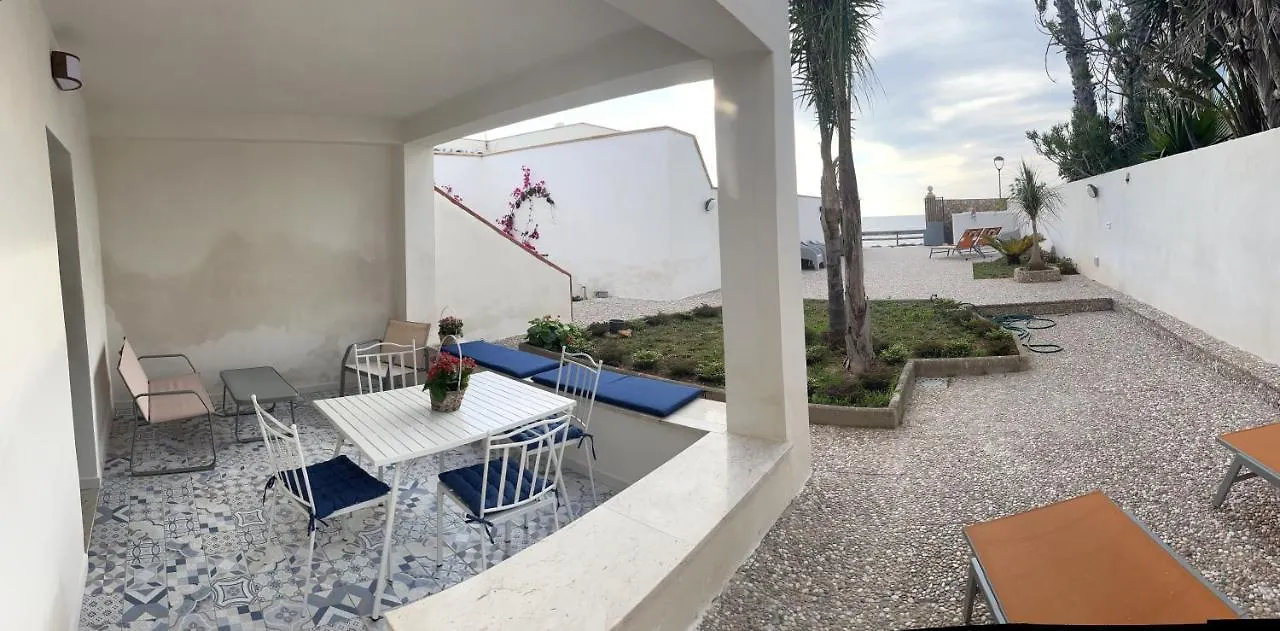 Appartamento Mare In Villa Giulia Sul Mare Marausa Apartment