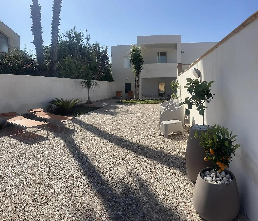 Apartment Appartamento Mare In Villa Giulia Sul Mare Marausa